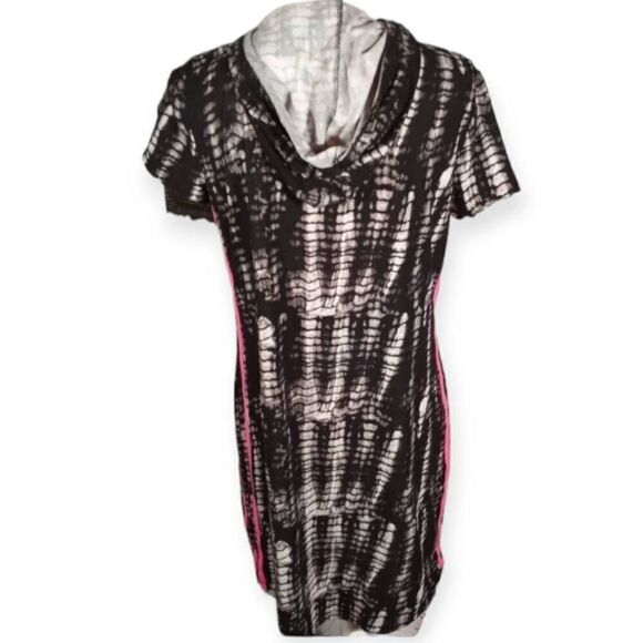 NO BOUNDARIES BLACK & WHITE TIE DYE W/PINK STRIPES HOODED DRESS SZ.XL EUC. - Picture 3 of 5